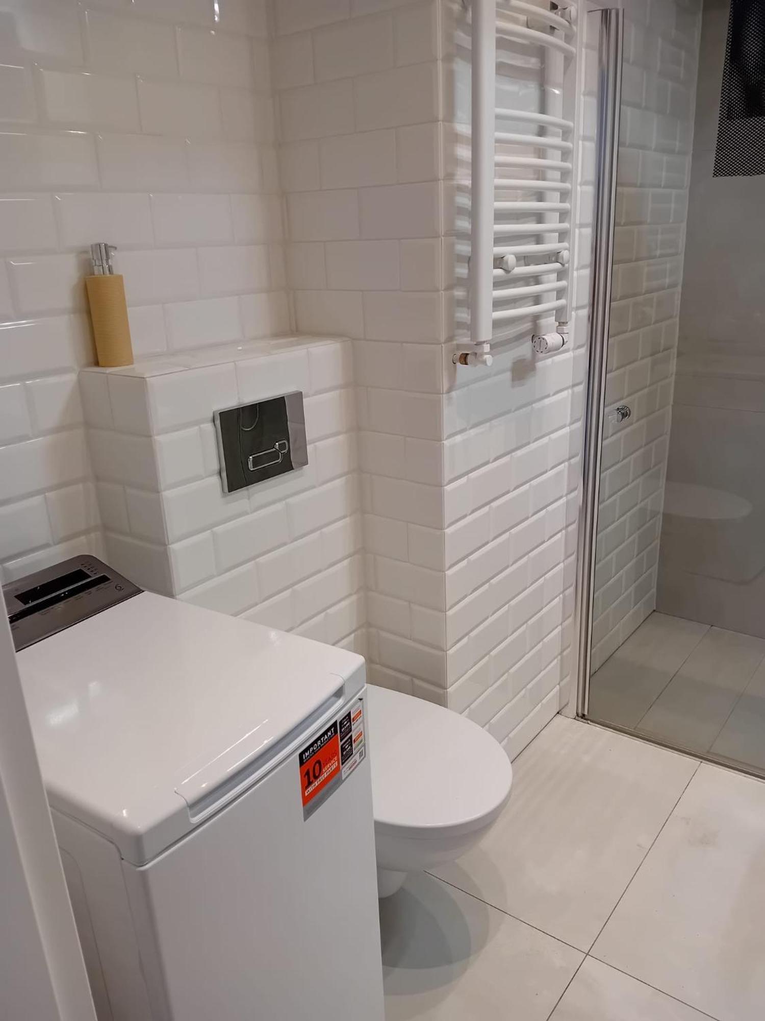 Apartament Z Lozem Malzenskim - Bezplatny Parking Poznan Exterior foto